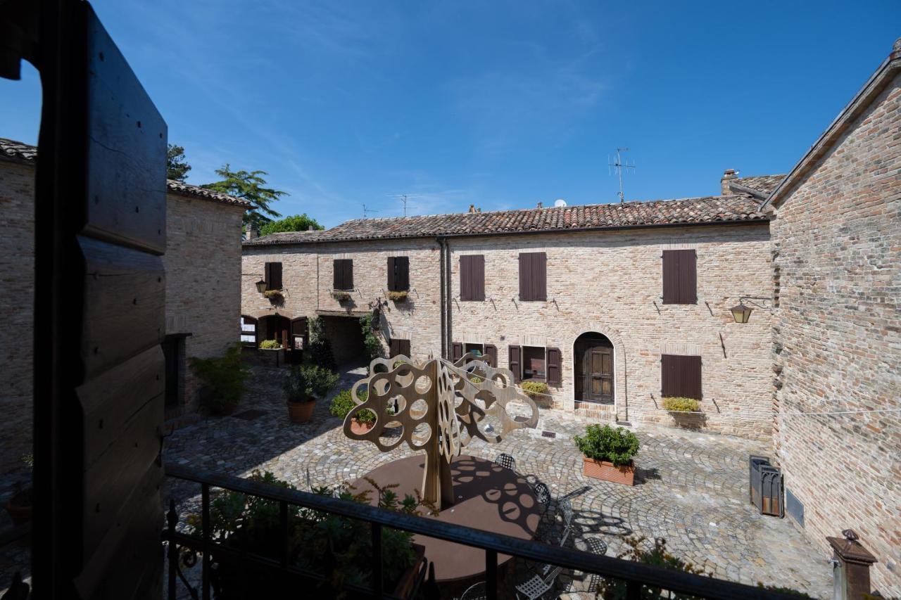 Palazzo Viviani Castello Di Montegridolfo Ξενοδοχείο Εξωτερικό φωτογραφία